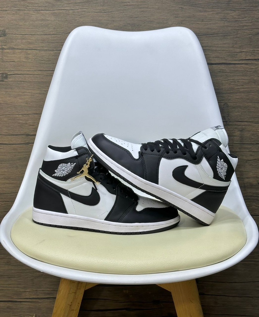 Jordan 1 (blanc noir)